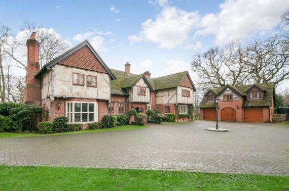 5 Bedroom Detached